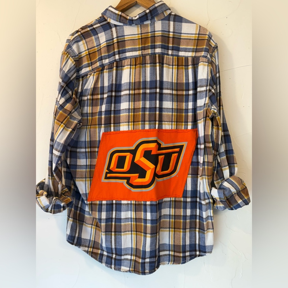 NWT OOAK UPCYCLED OKLAHOMA STATE UNIVERSITY / OSU TEE & BLUE WHITE FLANNEL SZ L